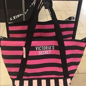 Victoria's Secret Bags - 🛍VS Striped Weekender Tote💕 Victoria's Secret Bags - 🛍VS Striped Weekender Tote💕